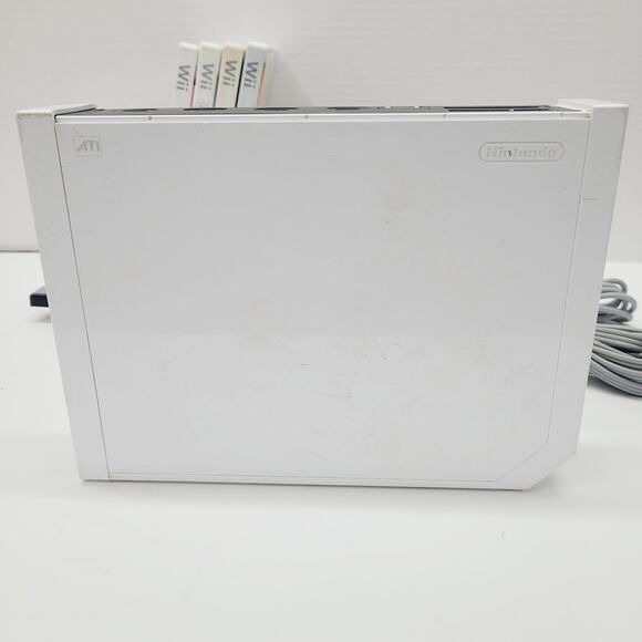 Nintendo Wii System Console (RVL-001) Controller Cords 4 Family Games - Picture 8 of 11